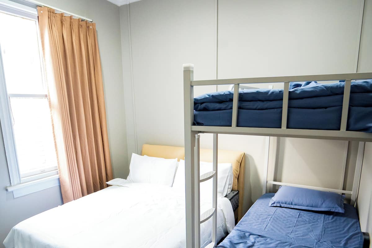 Family Room | Free WiFi