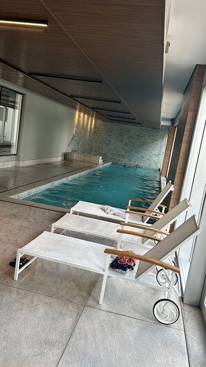 A heated pool - My Helbor near Alphaville | Full Amenities + Parking Space (Osasco)