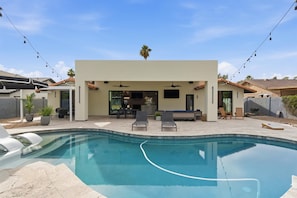 Outdoor pool - Luxury Scottsdale Retreat with Heated Pool in Quiet Buenavante (Scottsdale)