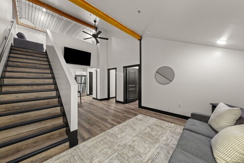 Penthouse at The Mall!