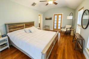 3 chambres, bureau, fer et planche à repasser, Wi-Fi gratuit