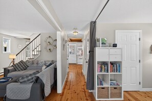 TV, fireplace, books - Walk to shops, dining, beaches from this Cape home (Hyannis)