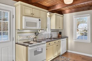Fridge, microwave, oven, dishwasher - Walk to shops, dining, beaches from this Cape home (Hyannis)