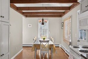 Dining - Walk to shops, dining, beaches from this Cape home (Hyannis)