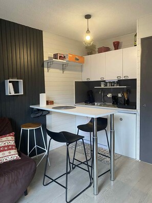 Interior - Apartment center luchon 1 bedroom, vacations, ski, spa, free private parking (Bagnères-de-Luchon)