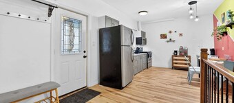 Sunlit 2BR Private Entry Parking & Laundry