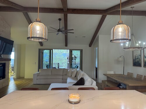 Cozy 4-bedroom cabin in amazing Torreon