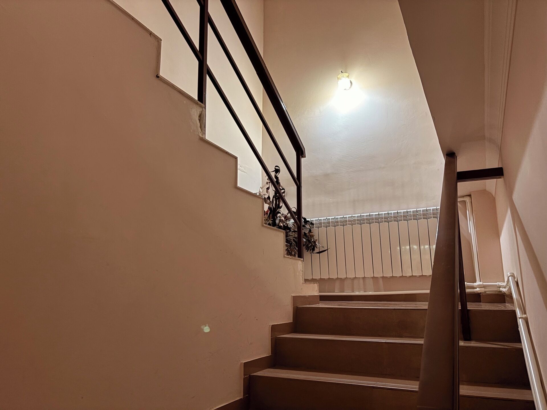 Classic Double Room | In-room dining