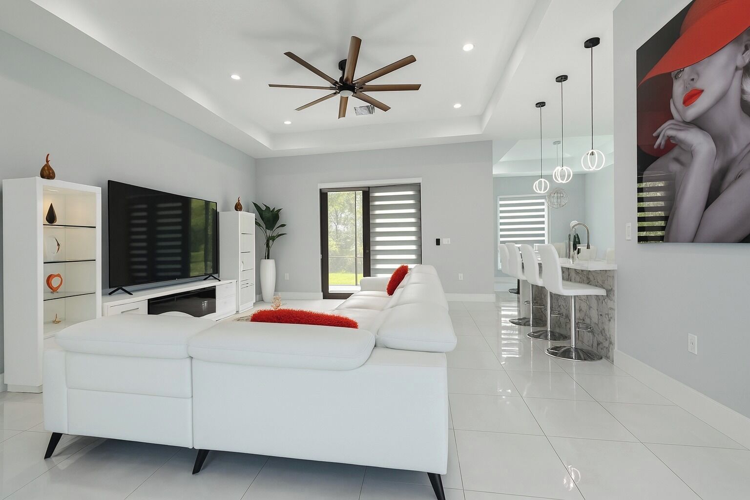 Smart TV, fireplace, table tennis, books