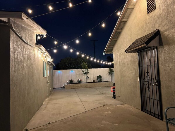 Property grounds - @Marbella lane - Exquisite Studio Unit in Ontario (Ontario)