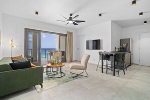 TV, offices - Bonaire Beach Apartments 14 with spectacular sea views and beautiful sunsets every evening (Kralendijk)