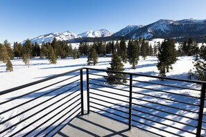 华丽开间套房, 阳台,  山景 | 露台