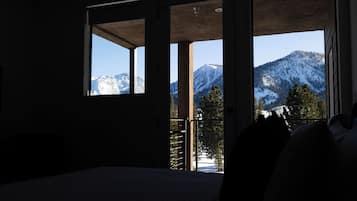 Superior Studio, Mountain View | Pillowtop beds, free WiFi, bed sheets