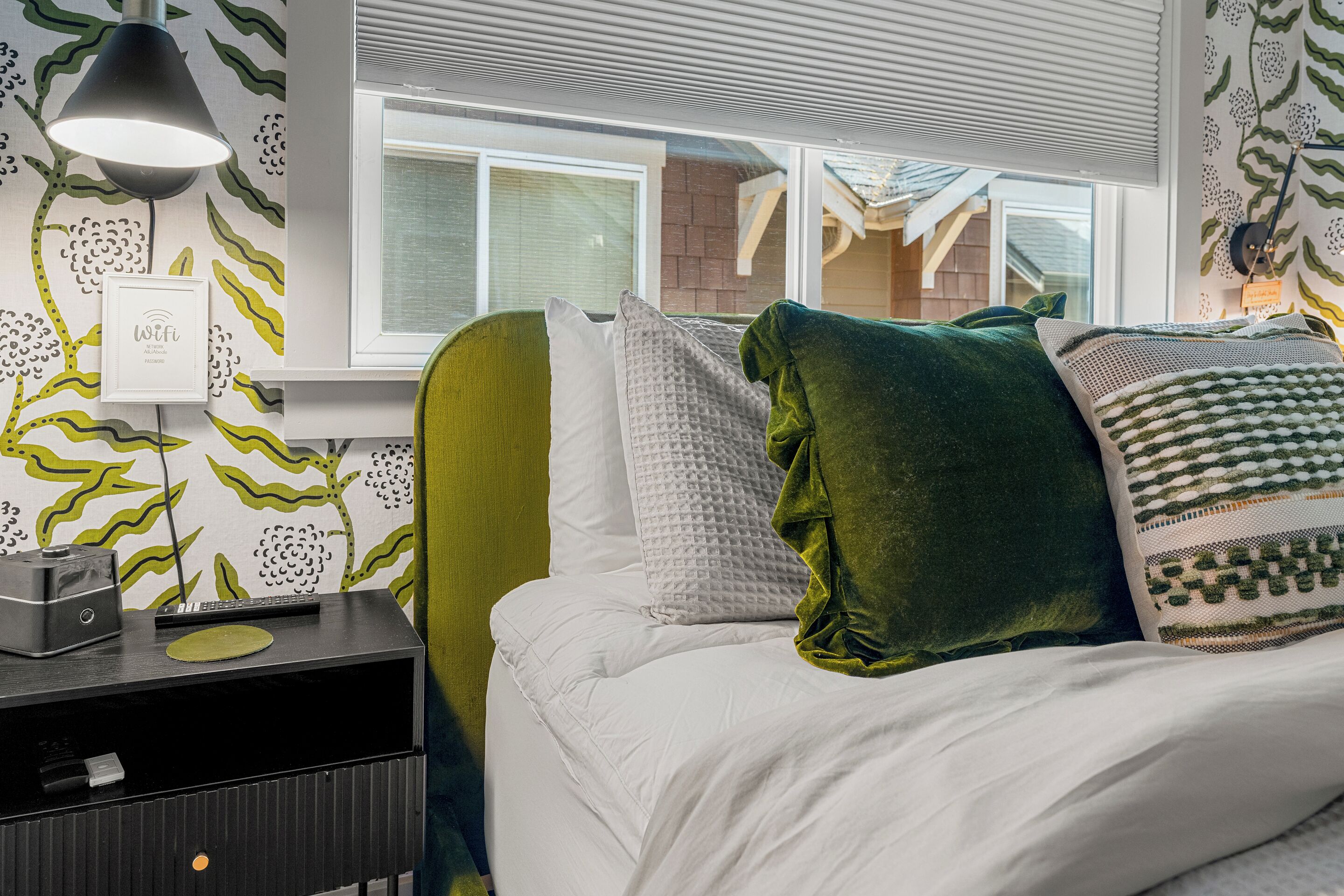 アイロン / アイロン台、インターネット、ベッドシーツ