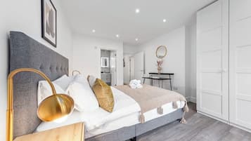 3 bedrooms, iron/ironing board, WiFi