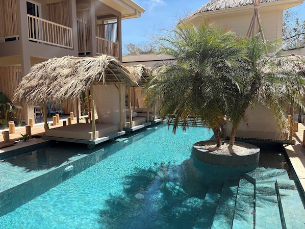 Outdoor pool, pool loungers - El Patio Tamarindo (Tamarindo)