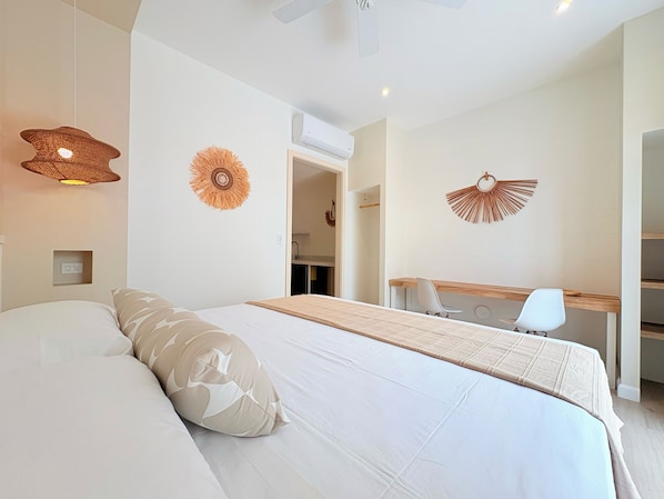 In-room safe, blackout drapes, soundproofing, iron/ironing board - El Patio Tamarindo (Tamarindo)