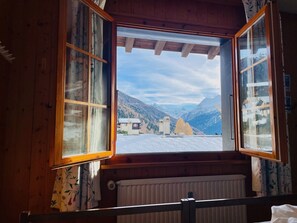 Interior - Large authentic apartment with terrace and view of the Matterhorn (St-Luc)