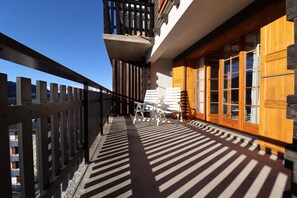Property grounds - Large authentic apartment with terrace and view of the Matterhorn (St-Luc)