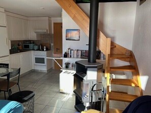 Oven, stovetop, dishwasher - Pins 7 – Cosy apartment for 2 people in ChandolinExterior:Apartment located in Chandolin, pleasant b (Chandolin)