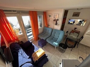 Living area - Pins 7 – Cosy apartment for 2 people in ChandolinExterior:Apartment located in Chandolin, pleasant b (Chandolin)