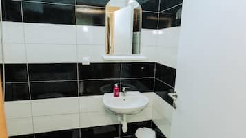 Shower, towels