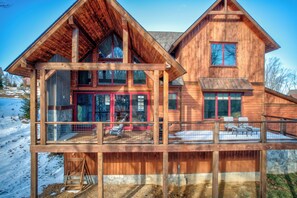 Exterior - Winewood Haven at Eagles Nest - Fireplaces, King Ensuite, Firepit (Banner Elk)