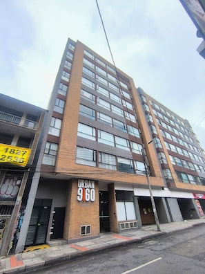 Exterior - Apartment with Pool in Bogota (Bogotá)