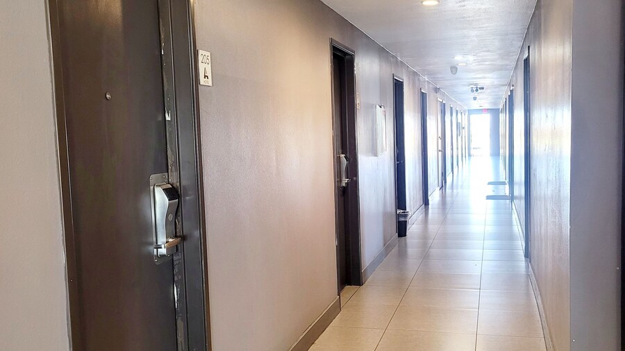 AVAION HOTEL LAX-SoFi Stadium