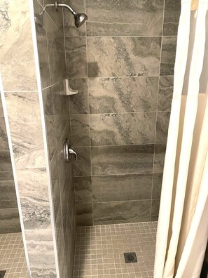 Free toiletries, soap, toilet paper - AVAION HOTEL LAX-SoFi Stadium (Inglewood)