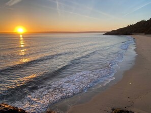 Beach nearby - Ammil Bespoke (St Ives)