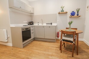 Private kitchen - Ammil Bespoke (St Ives)