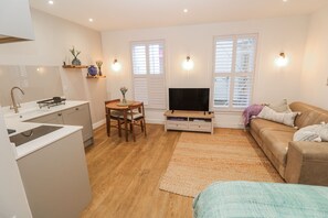 Cottage | Living area - Ammil Bespoke (St Ives)