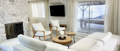 Téléviseur connecté, foyer