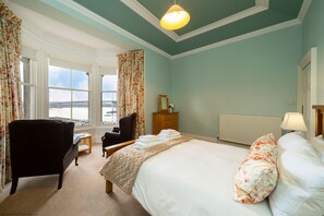 WiFi, bed sheets - Cleish Apartment - sleeps 5 guests  in 3 bedrooms (North Queensferry)