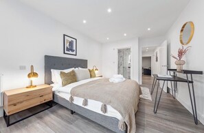3 bedrooms, iron/ironing board, WiFi - 3 bedroom cozy flat (London)