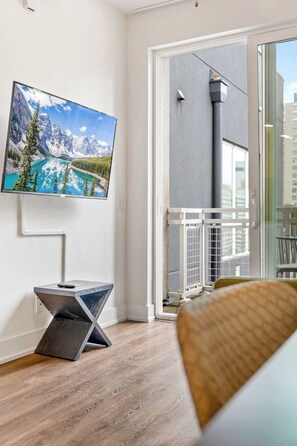 Télévision, espaces bureaux