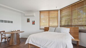 WiFi, bed sheets - Sapphire House - Seashells Studio (Sapphire Beach)