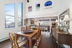 Dining - Chalet Across from Holiday Valley (Ellicottville)