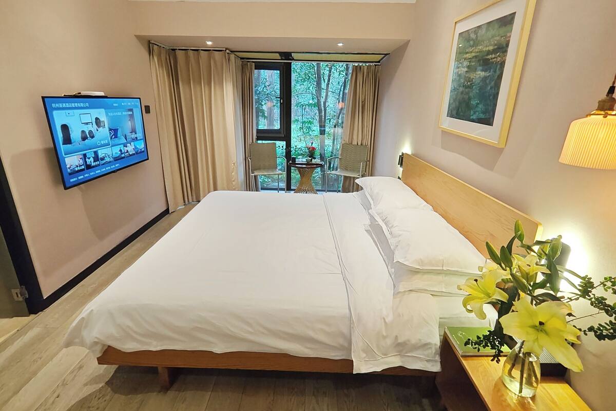 Habitación sénior doble, vistas al parque | Wifi gratis