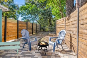 Terrace/patio - Beautiful East Orlando Home Near Everything (Orlando)