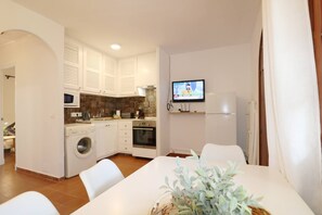 Fridge, microwave, oven, toaster