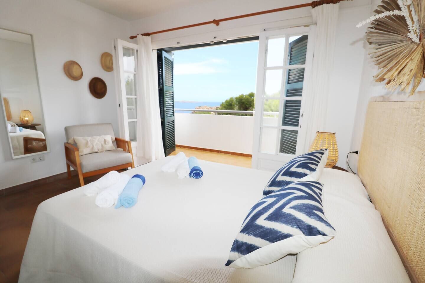 Strykejern/-brett, reiseseng for barn, wi-fi og sengetøy