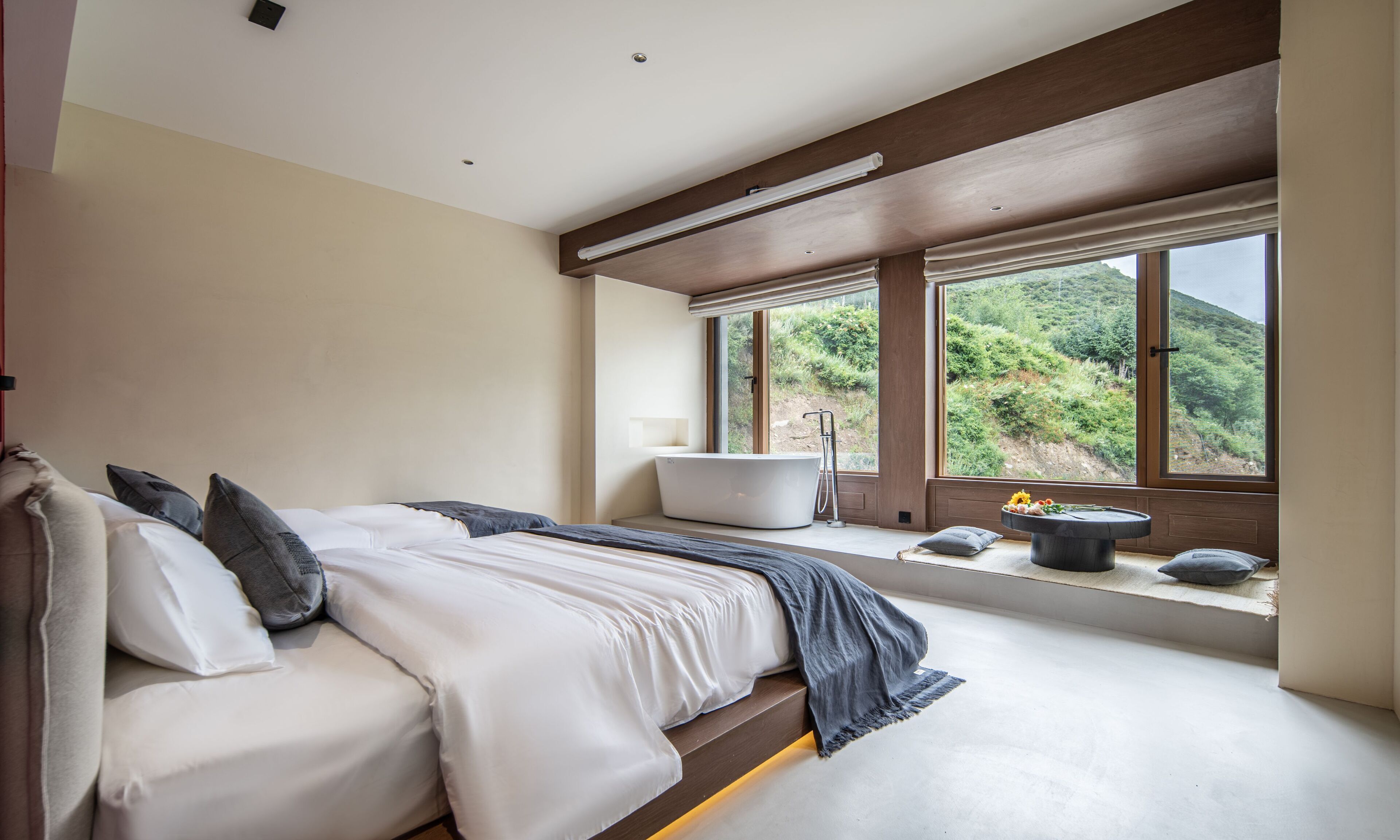 Suite romántica | Cortinas blackout, wifi gratis y ropa de cama 