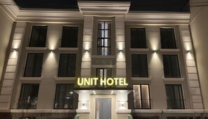 Exterior - Unit Hotel (Almaty)
