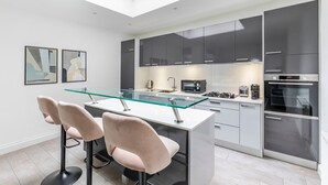 Private kitchen - Blueground | Marylebone, view, nr Regent's Park (London)