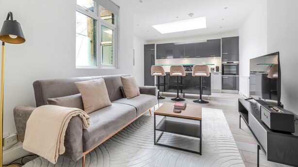 Living area - Blueground | Marylebone, view, nr Regent's Park (London)