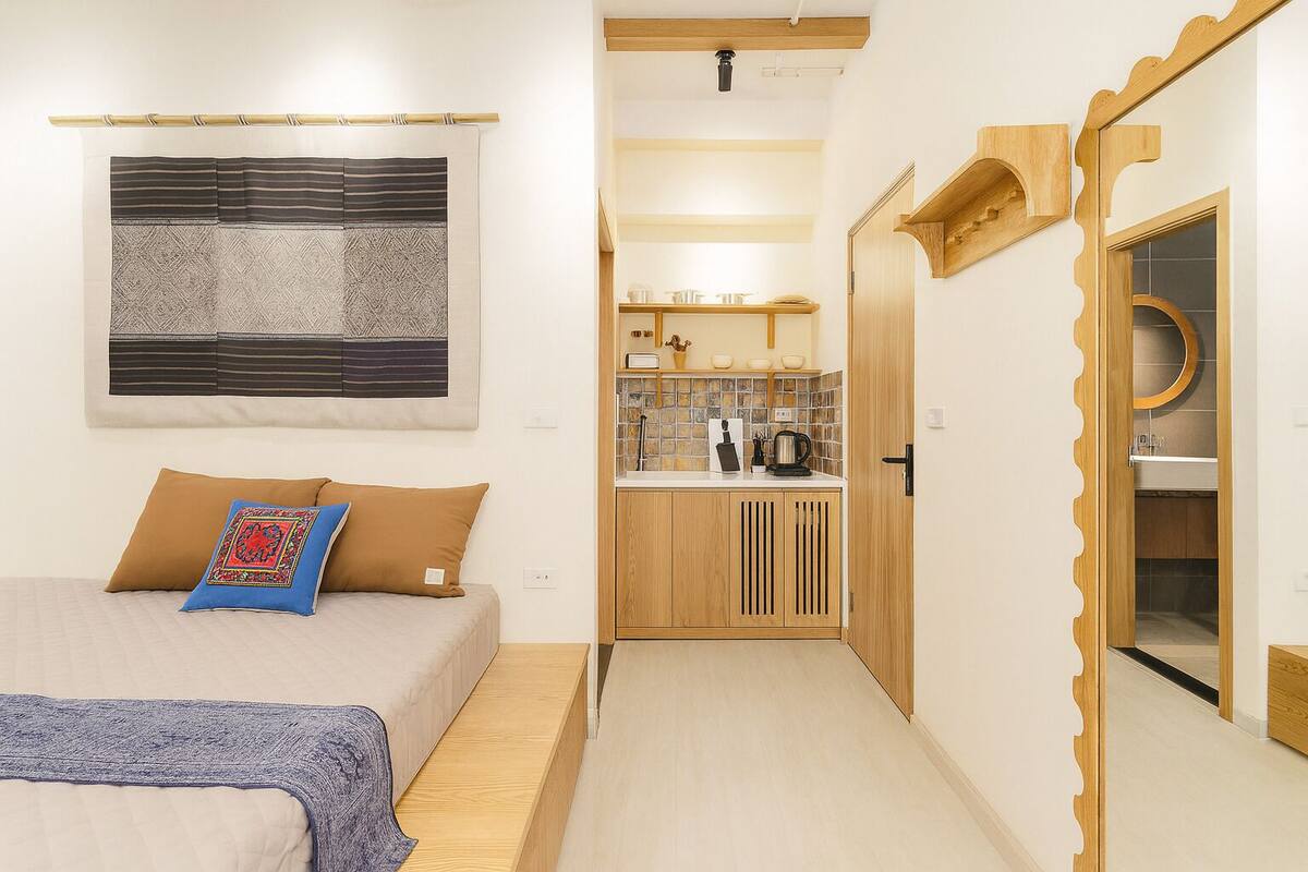 Egyptian cotton sheets, premium bedding, down duvets, memory-foam beds