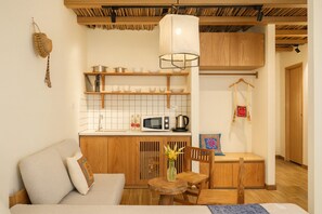 Egyptian cotton sheets, premium bedding, down comforters - UC CityStay Boutique Hanoi (Hoan Kiem)