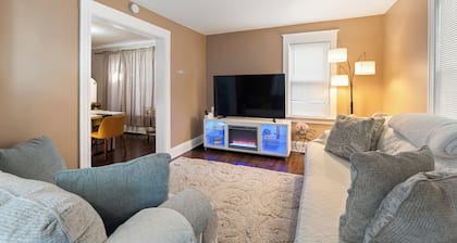 3 bedroom -1 King,2 Queen House near Strong Memorial Hospital,Uni of Rochester